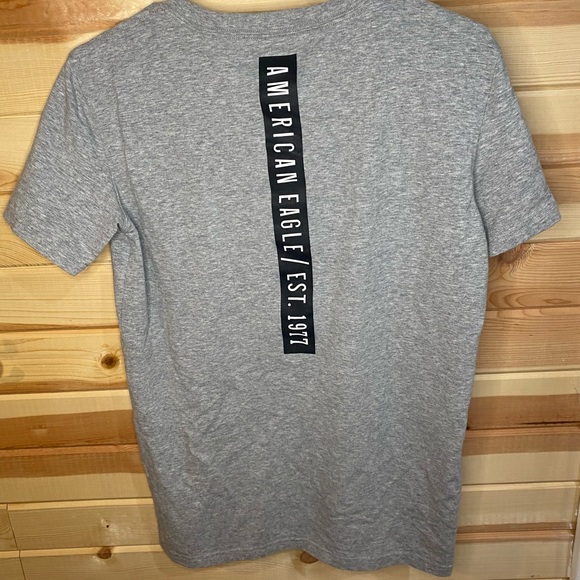 American Eagle T- shirt - Picture 3 of 3